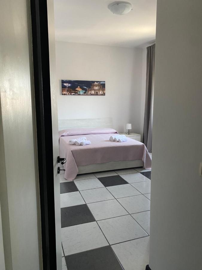 Apartmán Il Girasole Katánie Exteriér fotografie